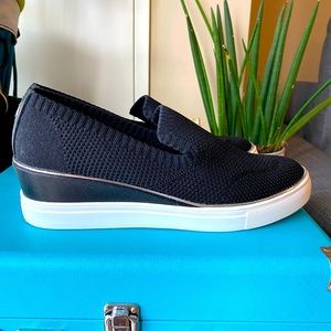 Wishbone Collection Platform Sneakers size 11